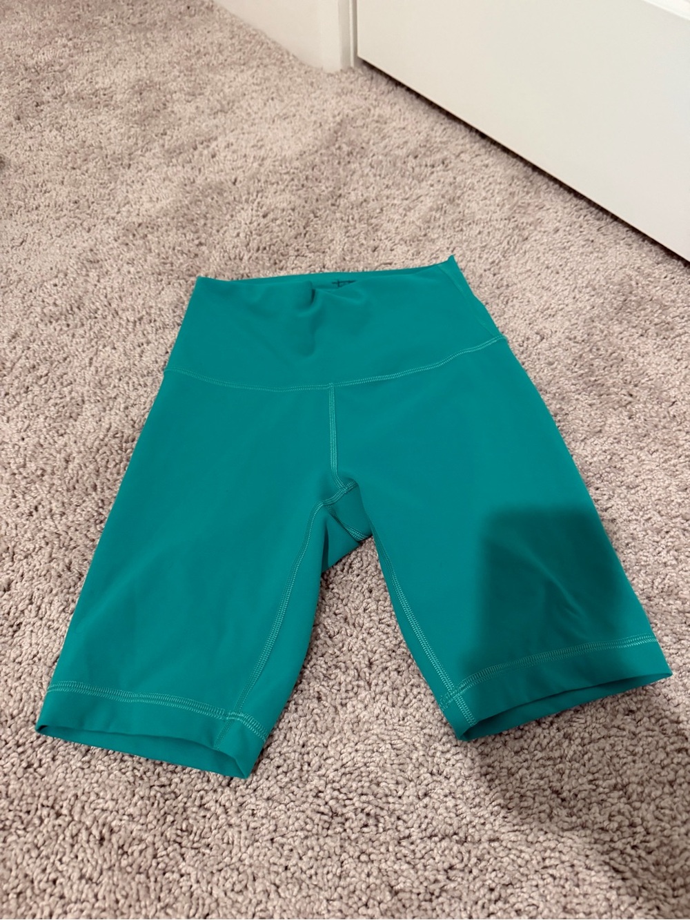 Lululemon Wunder Train High-Rise Teal Lagoon Women's Bike Shorts 8 inch